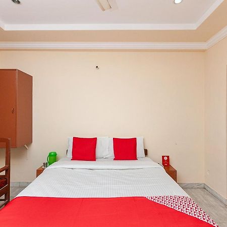 Hôtel Oyo 38559 Ramana Residency à Tiruvannāmalai Extérieur photo