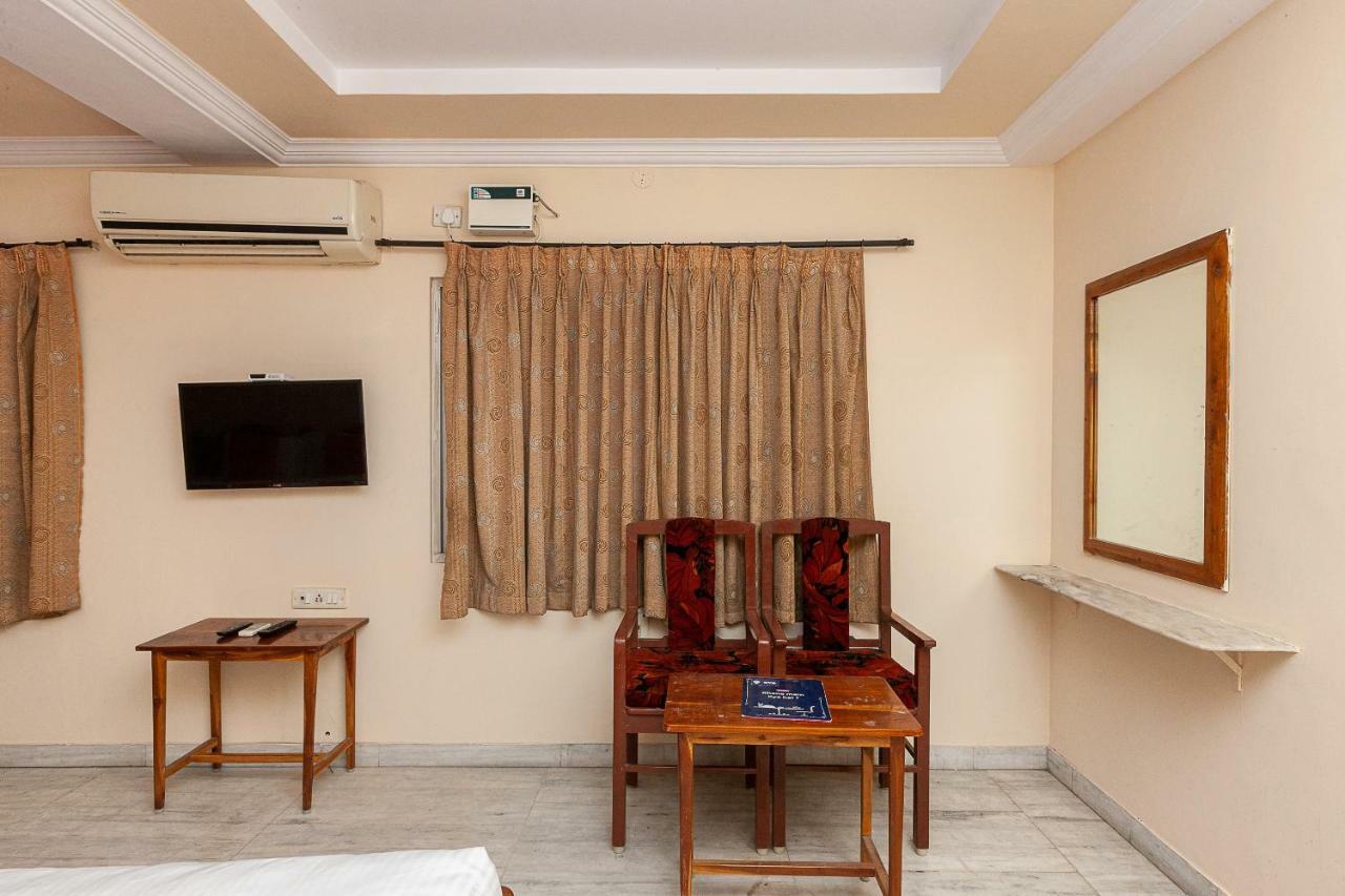 Hôtel Oyo 38559 Ramana Residency à Tiruvannāmalai Extérieur photo